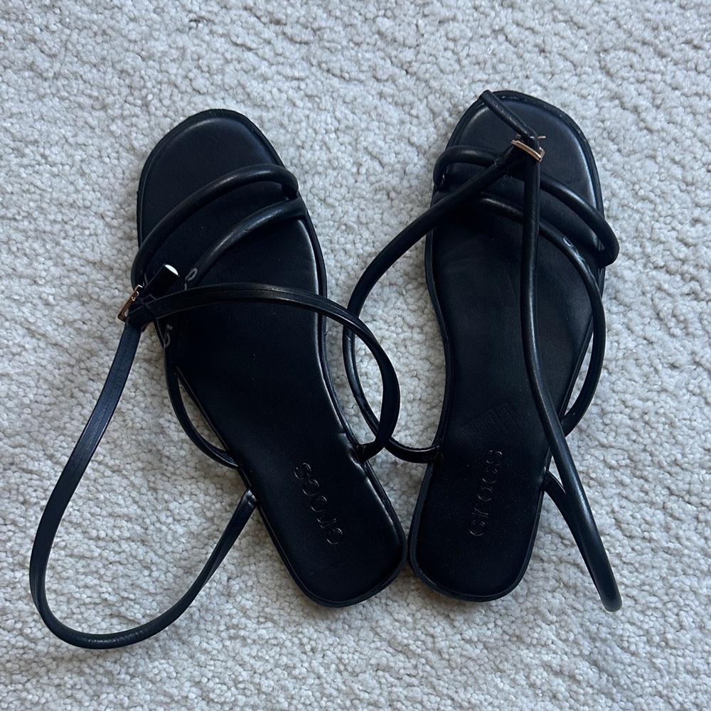 CROCS Black Strappy Sandals